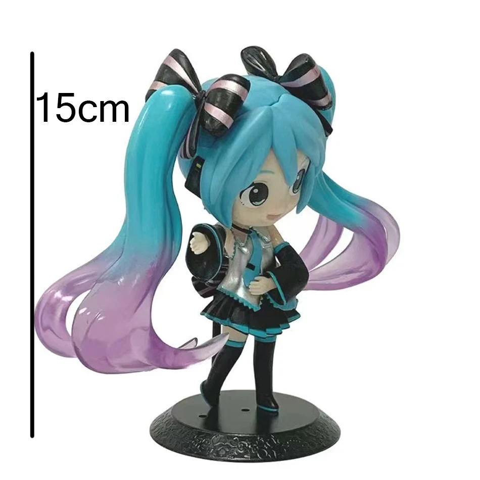 ฟิกเกอร์อนิเมะฮัตสึเนะ มิคุ ขนาด 15 ซม. ของตกแต่งตัวละครจิ๋วสุดน่ารัก สีชมพู-เขียว ของตกแต่งบ้าน ของเล่นตั้งโต๊ะ ของขวัญวันเกิดสำหรับเด็ก