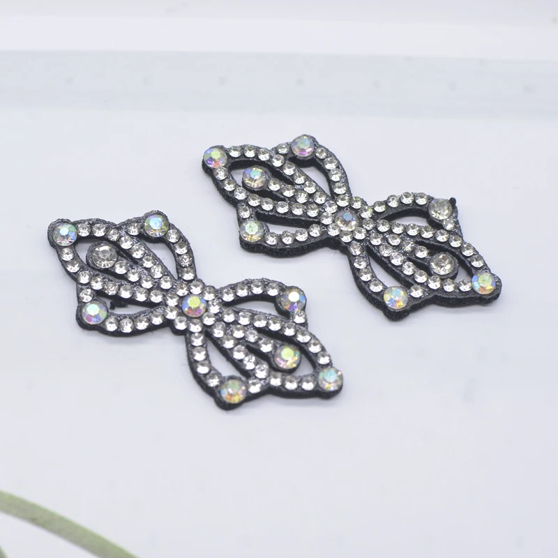 10 sztuk 50*22mm wyściełane kolorowe Rhinestone muszka naszywki dla majsterkowiczów ubrania kapelusz nakrycia głowy spinki do włosów Decor aplikacje
