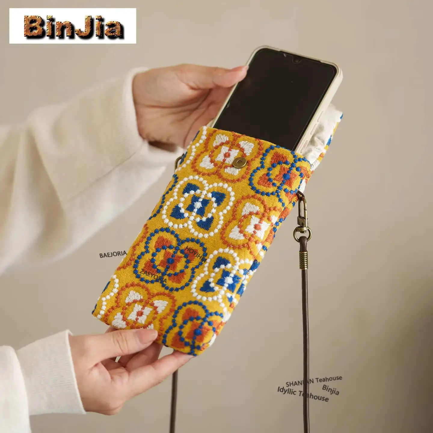 Embroidered Mobile Phone Bag For Women Small Crossbody Bag Handmade Fabric Storage Bag Colorful Mobile Phone Storage Box
