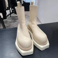 Scarpe da uomo di lusso Stivaletti Chelsea Stivali con suola spessa Stivali in pelle alla caviglia Stivali da motociclista da donna alla moda di strada Scarpe da lavoro all'aperto