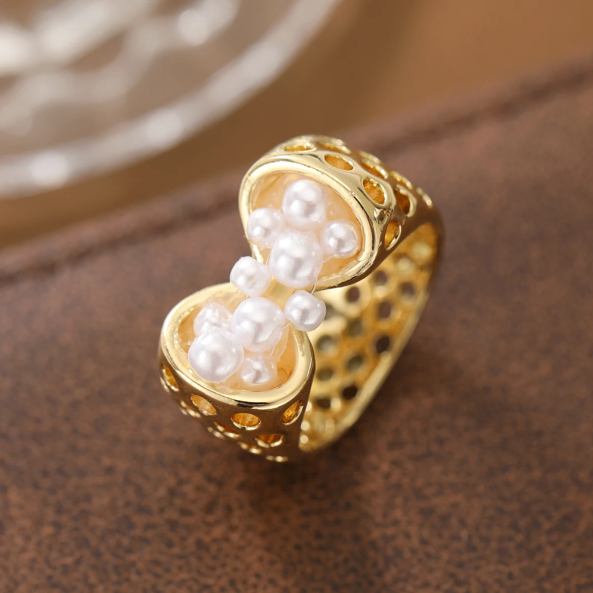 Women's Unique Hollowed-Out Imitation Pearl Copper Ring