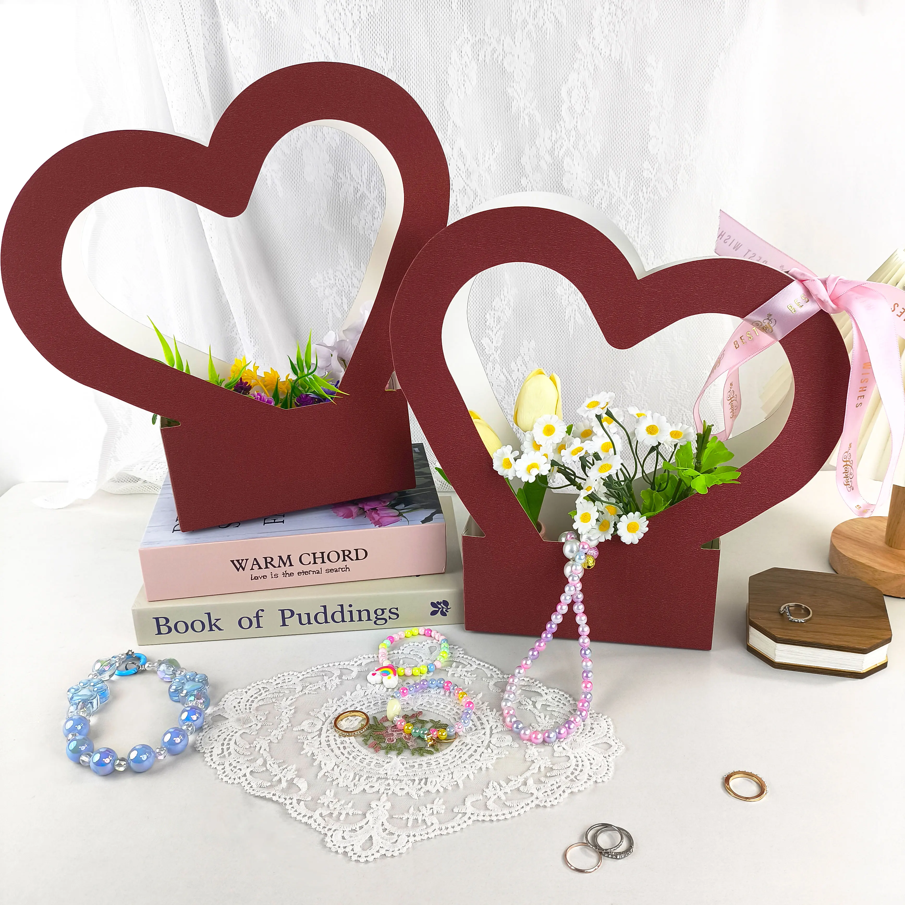 5 Stück Romantische Herzförmige Blumenkörbe mit Griff und Tragbare Faltbare Papier-Geschenkverpackung für Muttertag & Hochzeit