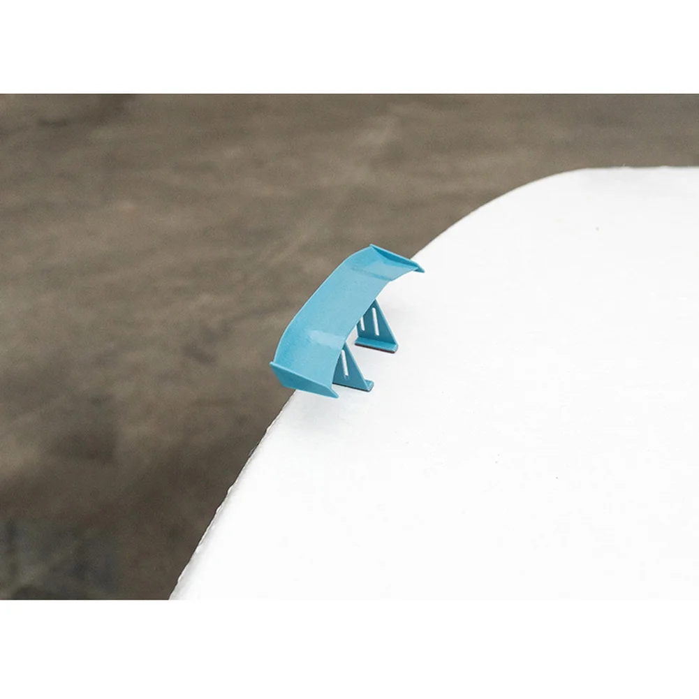 سبويلر على شكل زعانف GT Style للتصفيف الخارجي باللون الأسود والأبيض والأحمر والأزرق والرمادي لتركيب سبويلر السيارة المتوافق