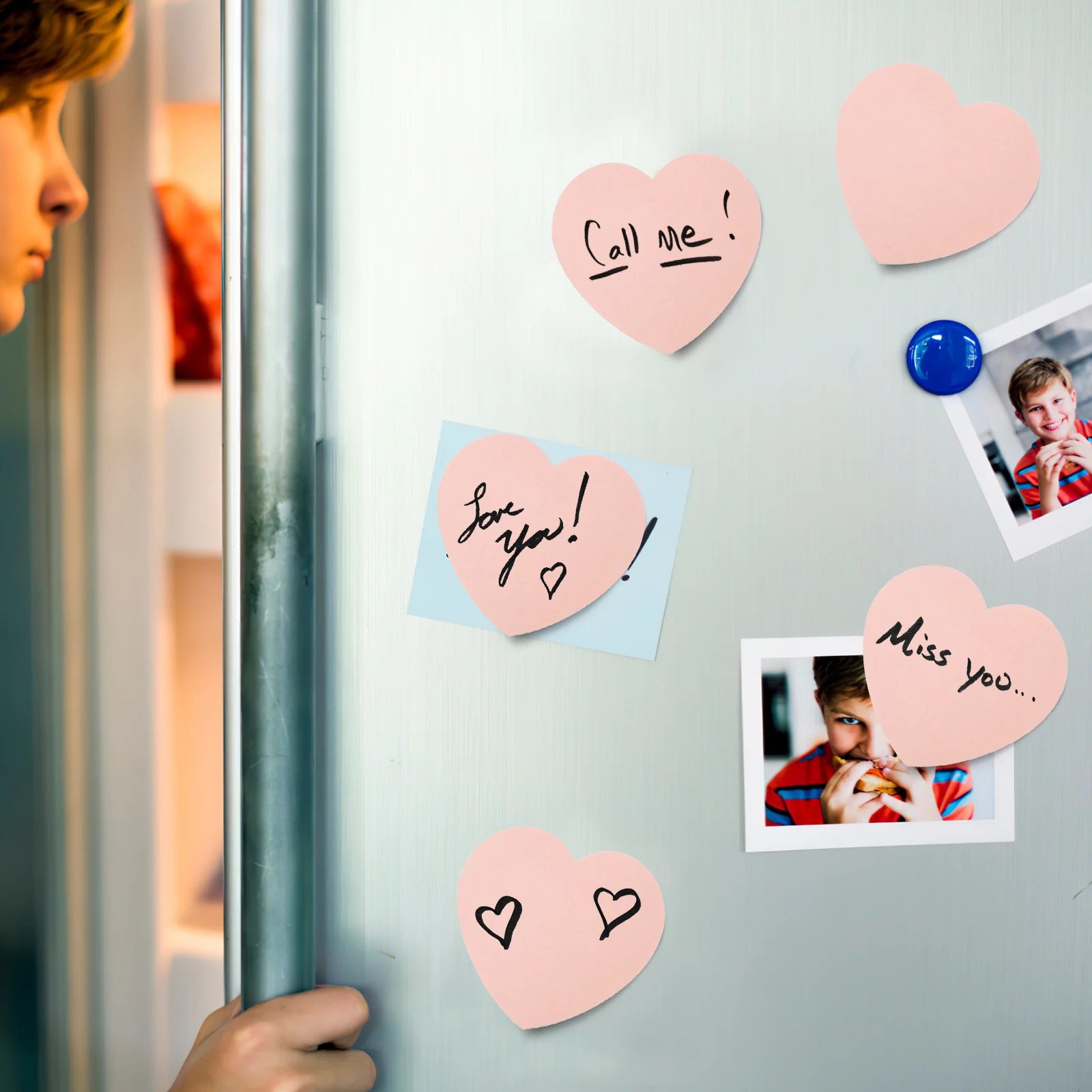 

4pcs Heart Shaped Memo Pads Self-Adhesive Compact School Office Home Use Note Pads Thick Smooth Writing