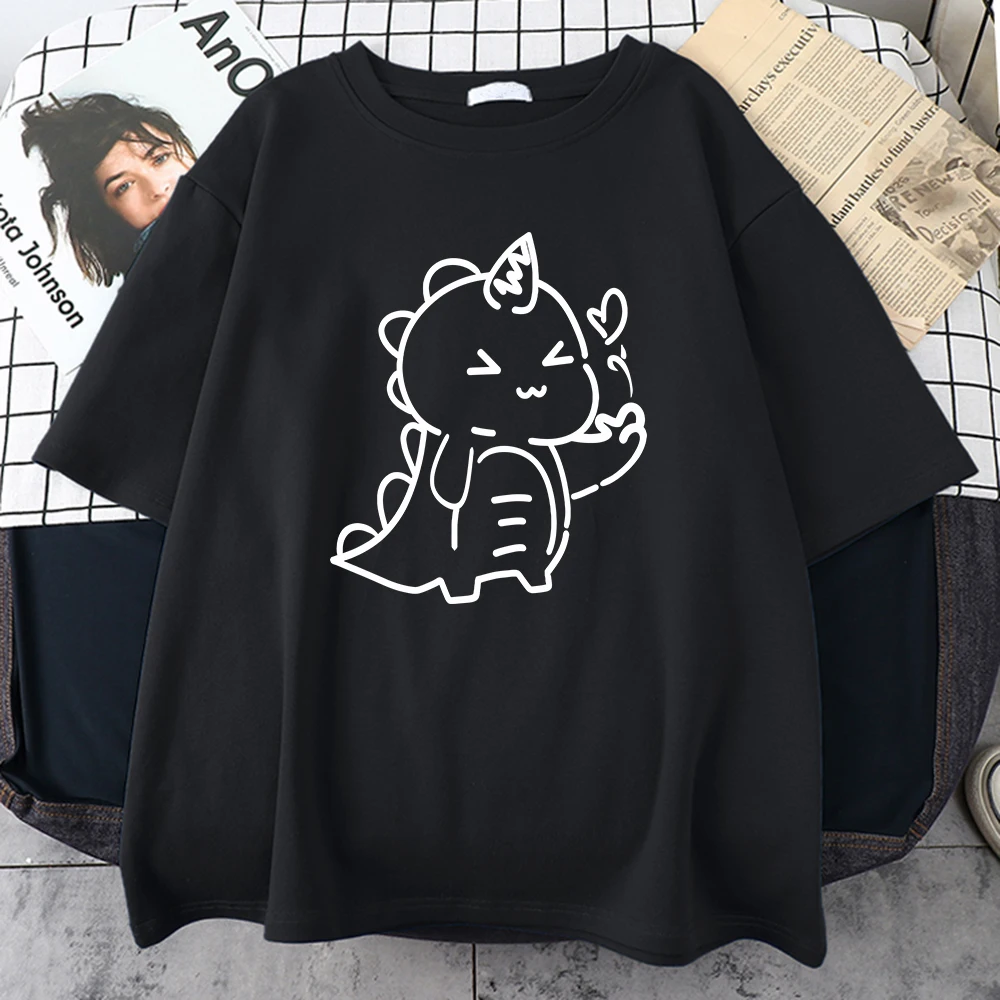 Love Cartoon małe wzór dinozaur damskie T Shirt Street Casual bluzka w rozmiarze Plus Size modna bawełniana Tee lato Hip Hop z krótkim rękawem