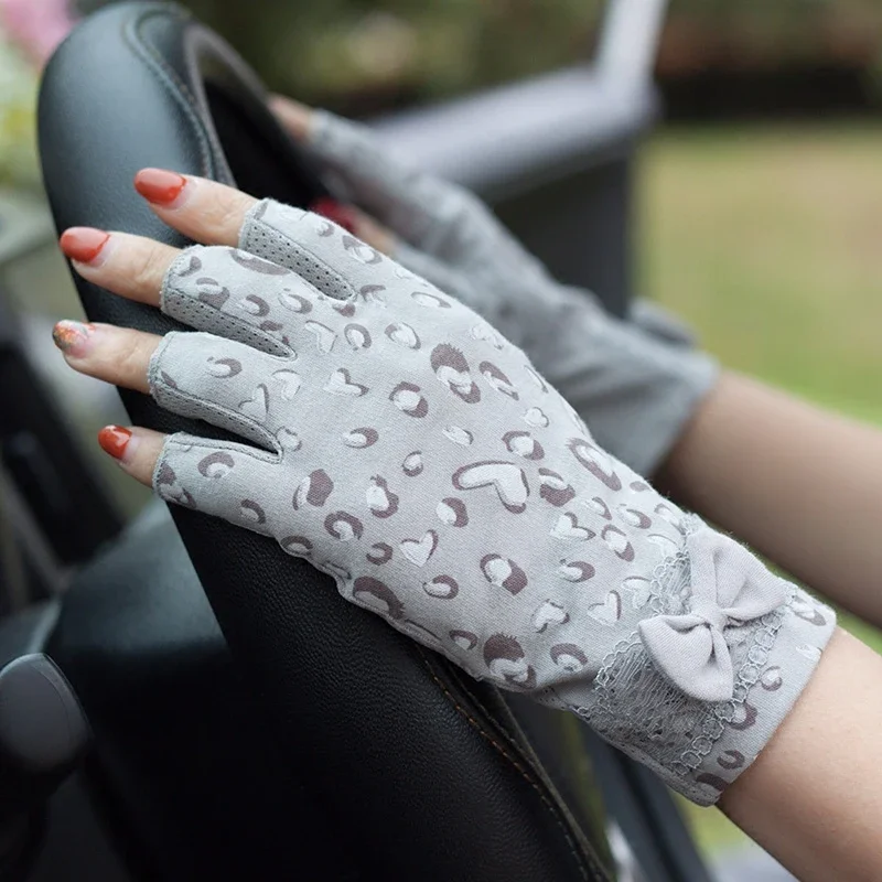 Gants de Protection solaire demi-doigt en dentelle de coton pur pour femmes, été, antidérapants, gants de conduite sans doigts, FS23