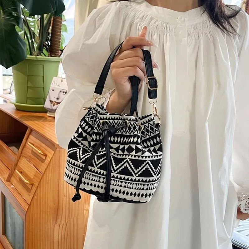 

Elegant Top Handle Bag For Women A Structured And Ladylike Silhouette For Luncheons And Events