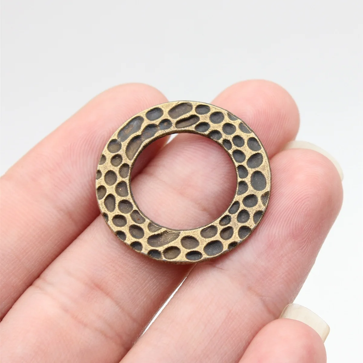 5pcs 27x27mm 2 Colors Antique Silver Color Antique Bronze Color Hammered Circle Charms Connector Jewelry Making DIY Accessories