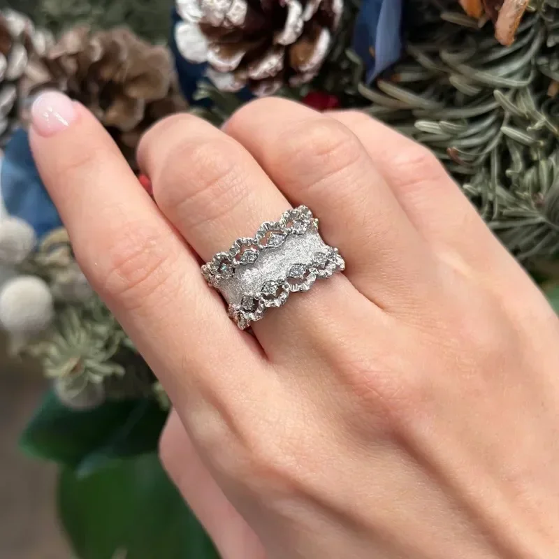 silver 925 Vintage Series palace style Hollow Lace Unique wire drawing crystal Rings High quality Exquisite Wedding Ring Jewelry