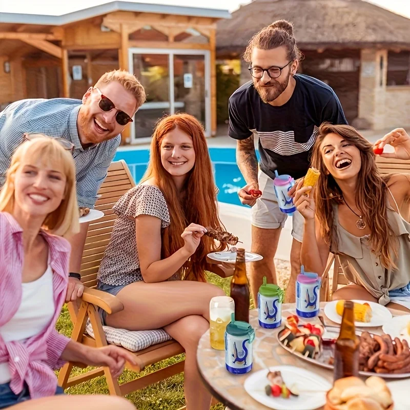 Tampa de lata de refrigerante reutilizável. Tampa de lata de refrigerante pode ser usada para bebidas, sucos e refrigerantes e vem com uma canudo