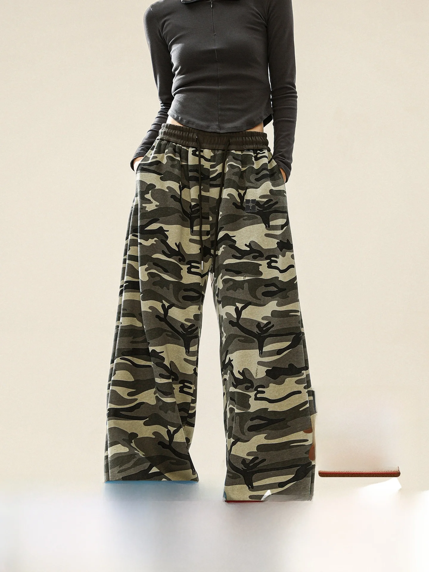 

Manyston American Retro Camouflage Pants Men's Loose Wide Leg Floor-Length Casual Trousers for Teenagers Spring Autumn