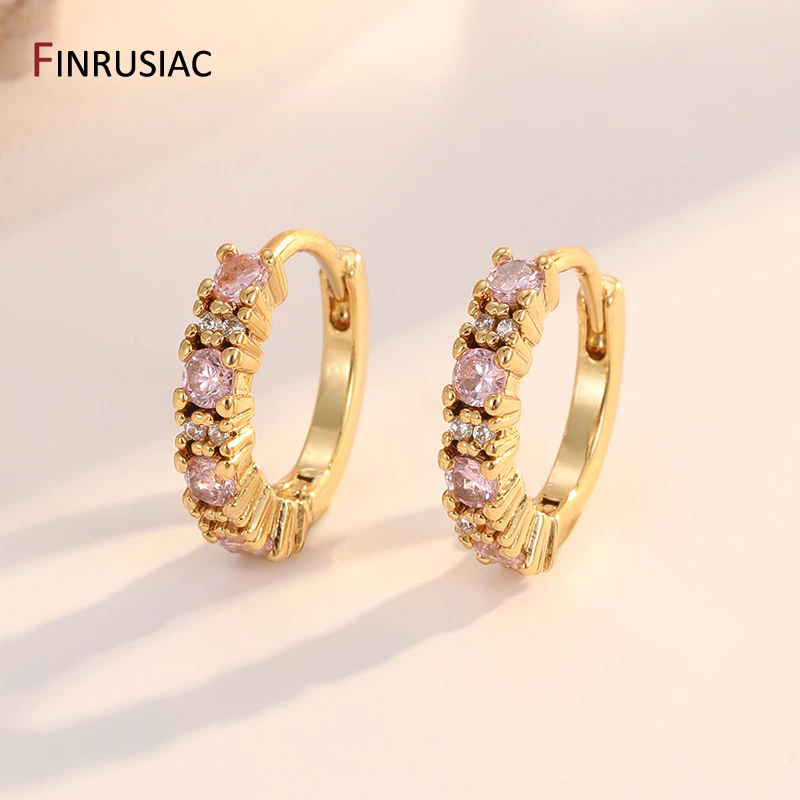 Luxuriöse Regenbogen-Zirkon-Creolen für Frauen, 14 Karat vergoldetes Messing, runde Huggie-Ohrringe, Hochzeitsschmuck, Geschenk – Detail 22