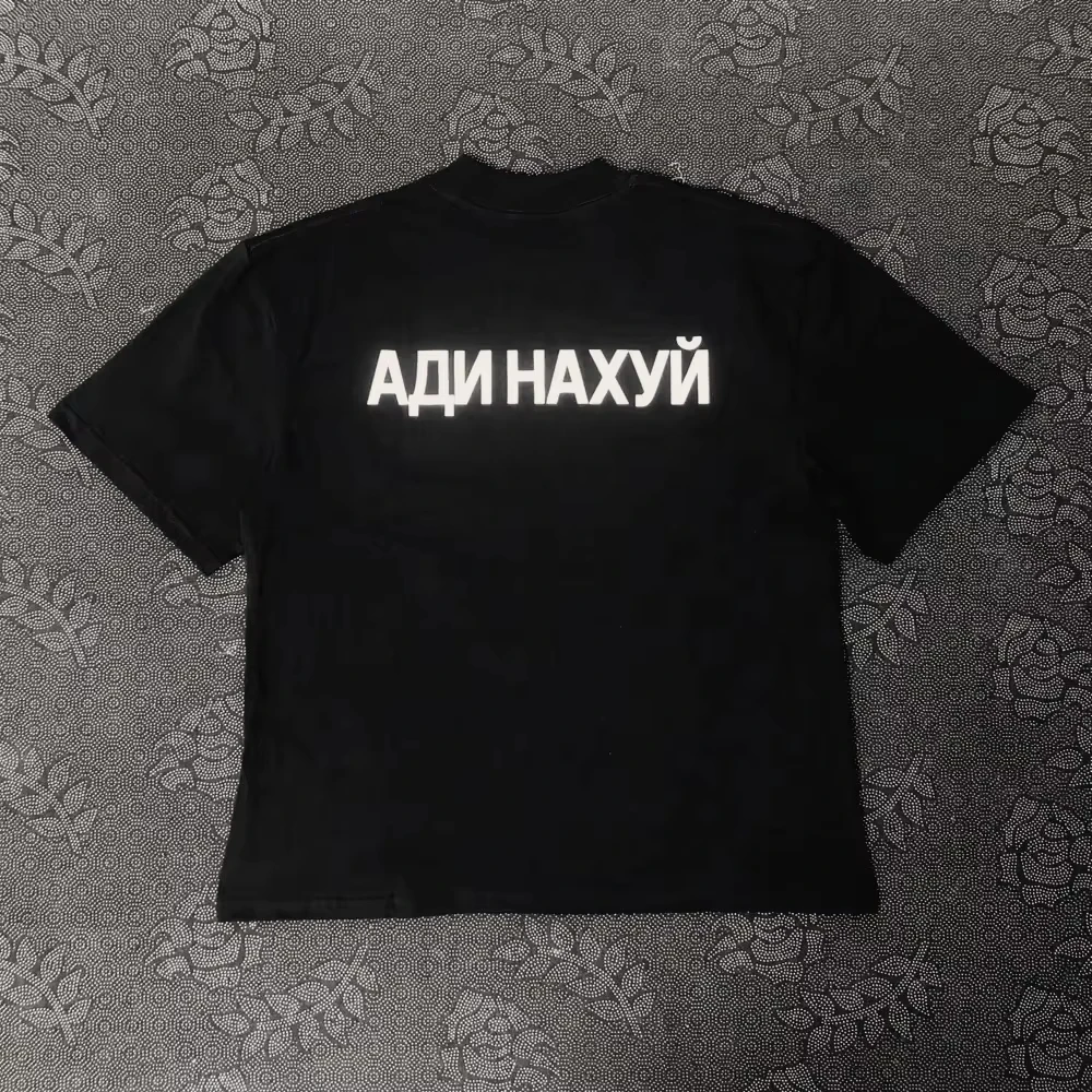 YZY Vintage Post-Soviet Aesthe - đánh giá và giá Streetwear Brand Aesthetic