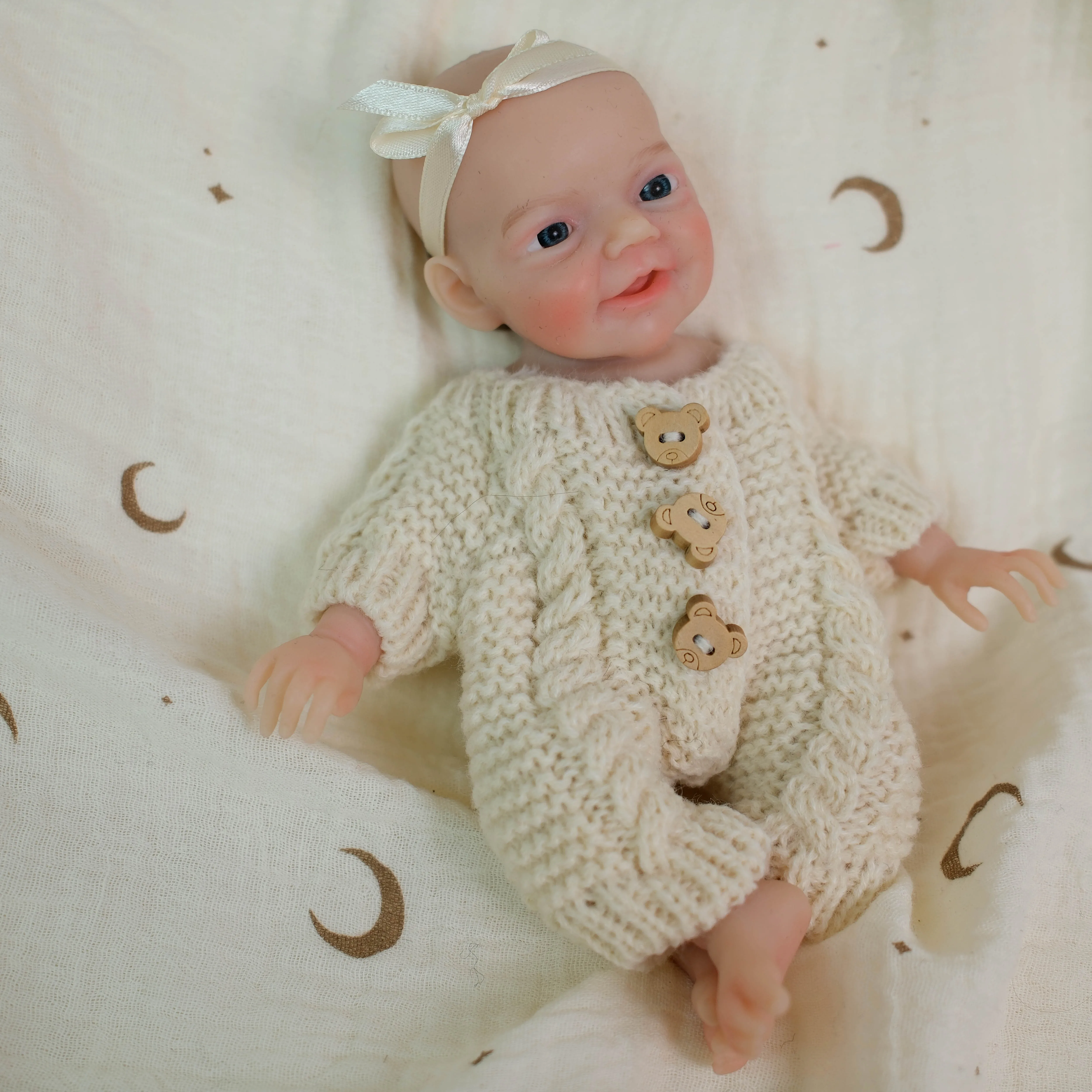 NPK 8inch Super Soft Solid Platinum Silicone Flexible Elastic Mini Charlie Handy Baby Reborn Girl Doll with Open Mouth