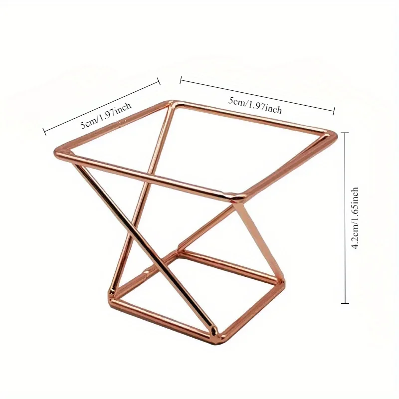 Nuovo creativo tridimensionale in ferro battuto per soffio di polvere, scaffale per uova di bellezza, espositore per spugna per trucco, staffa per asciugatura in metallo