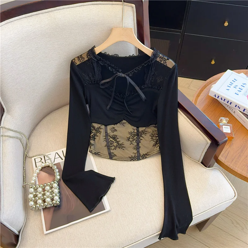 Women's Black Gothic Y2k Gyaru Velvet T-shirt Vintage Harajuku 90s Lace Patchwork Tee Top Long Sleeve T-shirts Emo 2000s Clothes