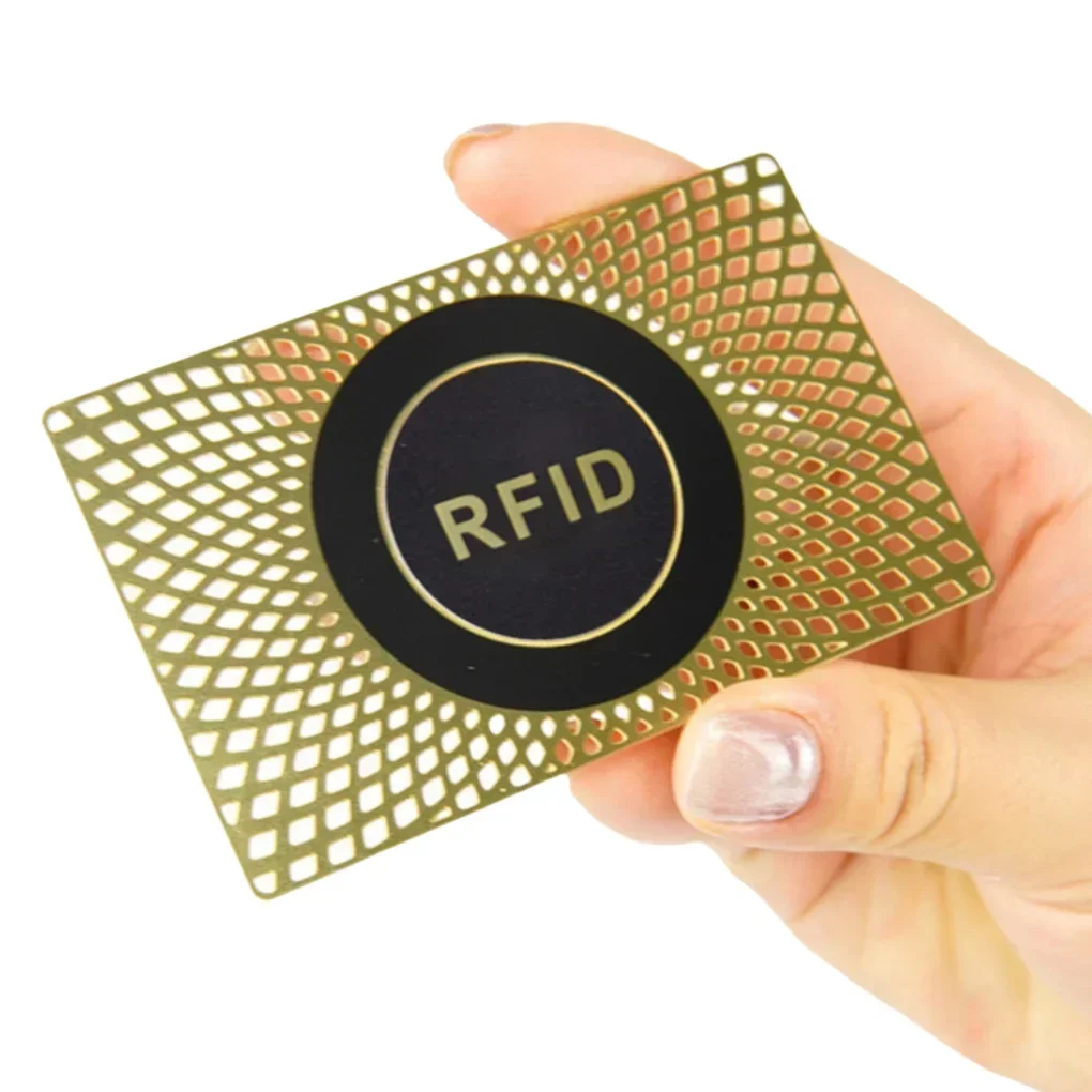 Tarjetas de membresía VIP inteligentes de acero inoxidable imprimibles, diseño gratuito, impresión personalizada en blanco, tarjetas de visita de Metal con Chip NFC dorado
