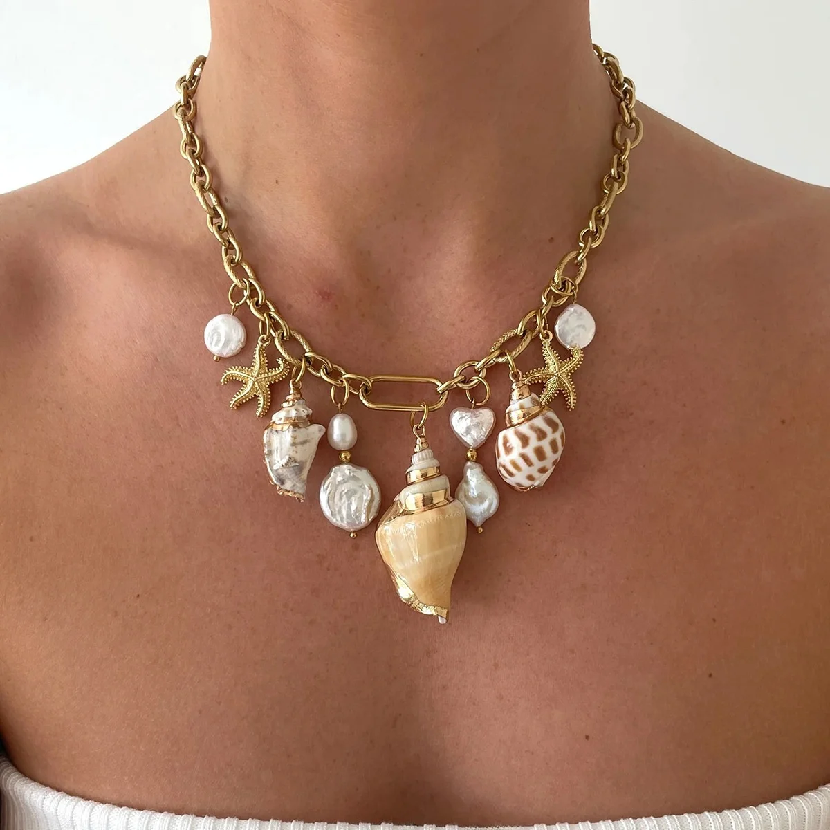 Nuevo Collar con Cole de Perla, o Inoxidable, Diseño de Caracol Marino con Textura Martillada,  de Mar, Estil...