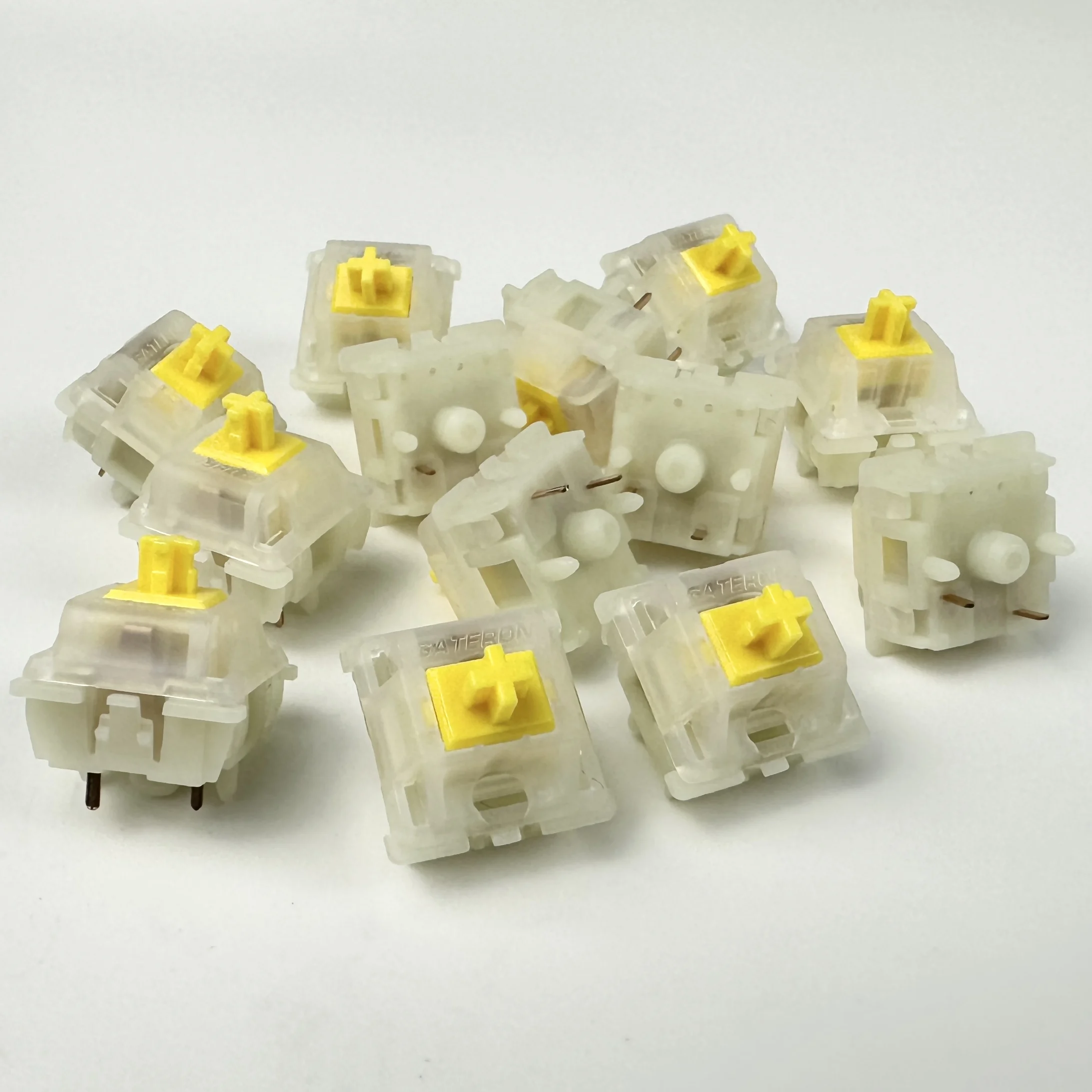 Gateron Milky Yellow Pro V2 Switches for MX Mechanical Keyboard,5-Pin 50gf Linear/Pre-Lubed Switches
