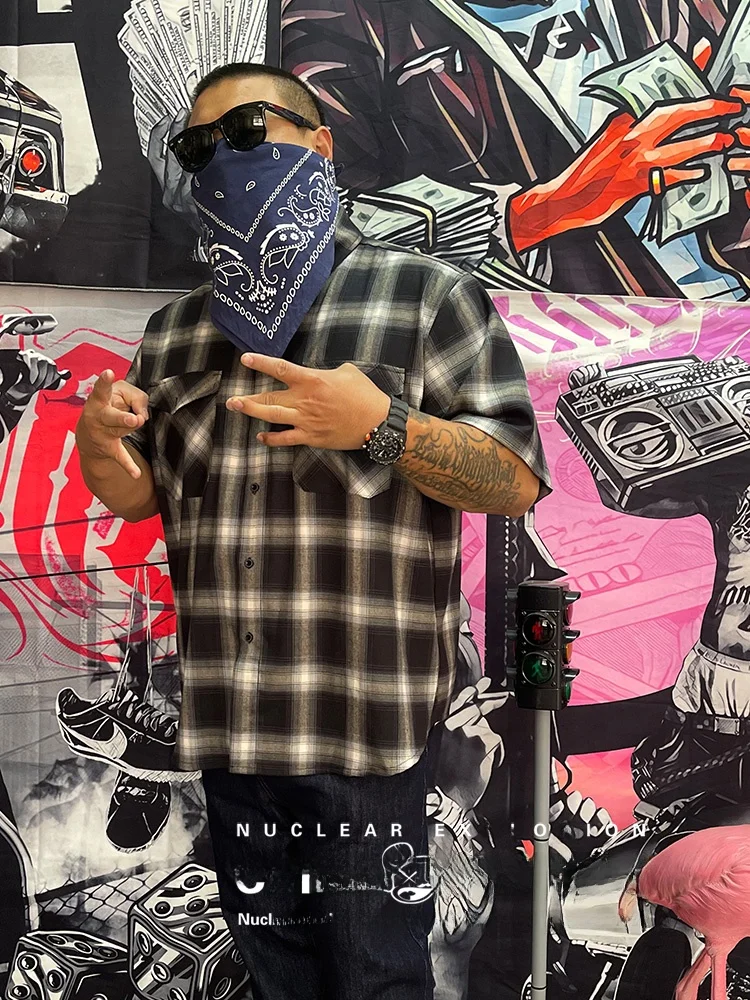 Nuclear Explosion Classic American Truck Driver Shirt Chicano Motorcycle Style Men's Short Sleeve Black White Plaid Shirt
