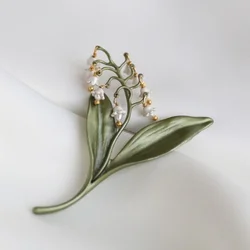 Elegant Brand Design Pearls Bell Orchid Brooches For Women Lily Of The Valley Green Leaves Plant Brooch Jewelry Accessories
