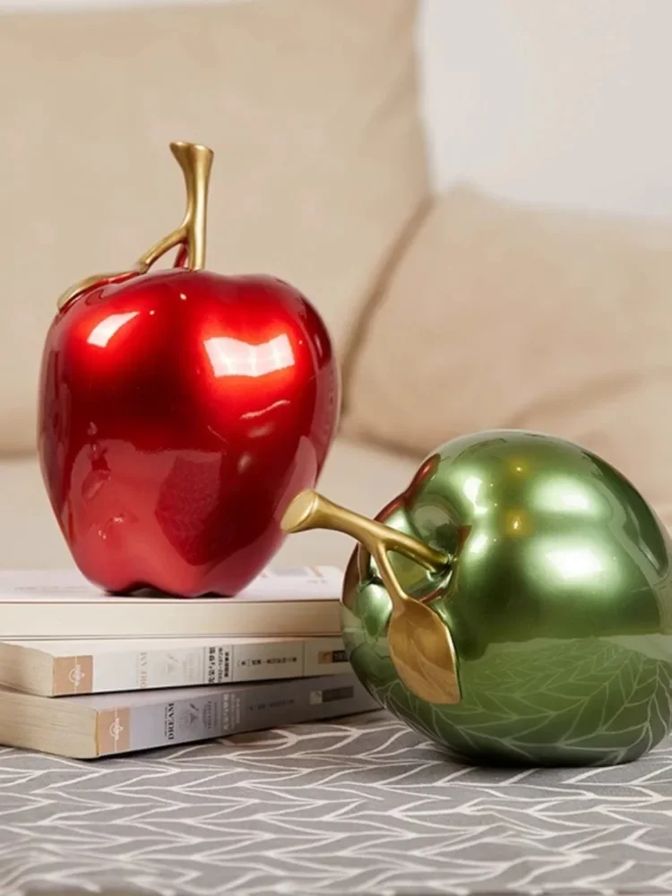 

Creative Apple Sculpture Electroplated Red Apple Model Desktop Decor Resin Crafts Wine rack Office Ornaments High end gifts