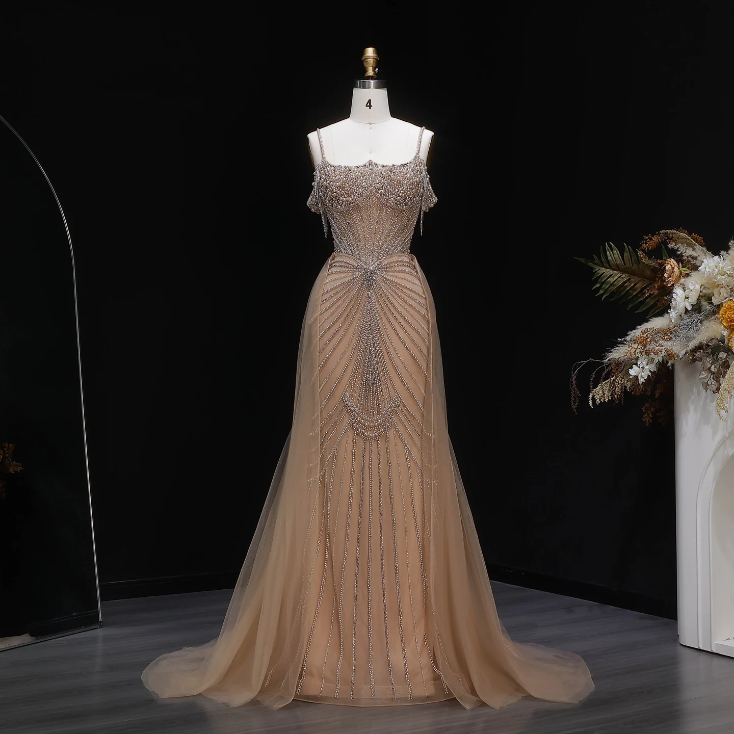 Sharon Said Luxuriöses Perlenbesetztes Meerjungfrauen-Abendkleid mit Off-Shoulder-Design, Quasten-Überrock, Arabisches Damen-Abendkleid SS121, Maßanfertigung – Detail 11