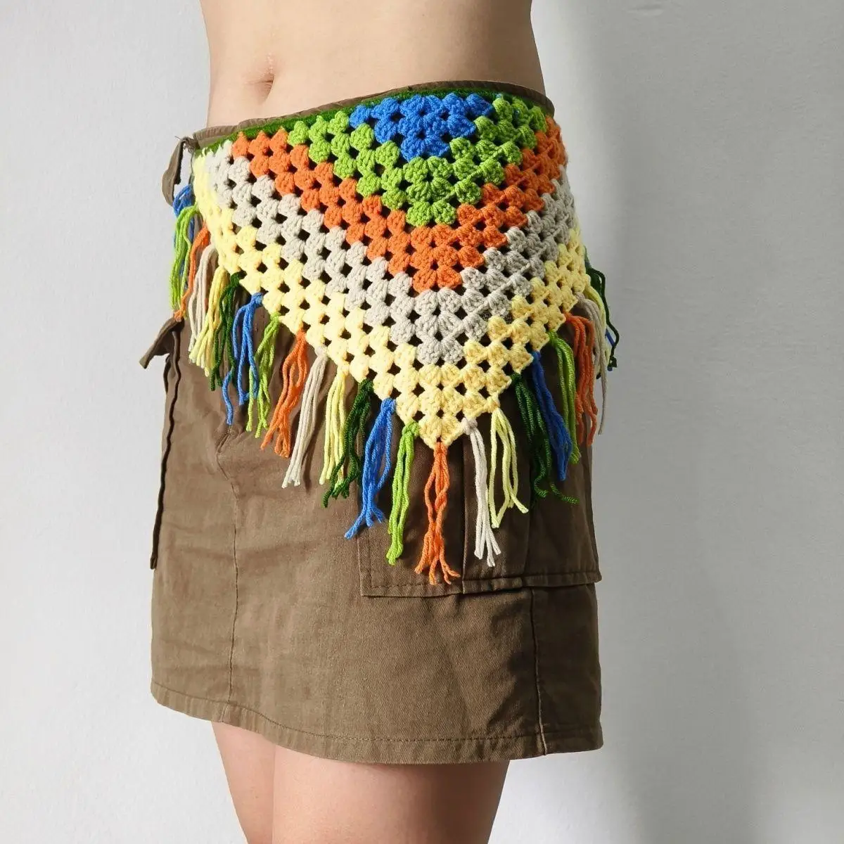 Ulica tkana trójkątna spódnica z paskami Hottie moda wycięcie pierdnięcie kurtyna zakupy na świeżym powietrzu dżinsy dekoracyjna sznurowana spódnica