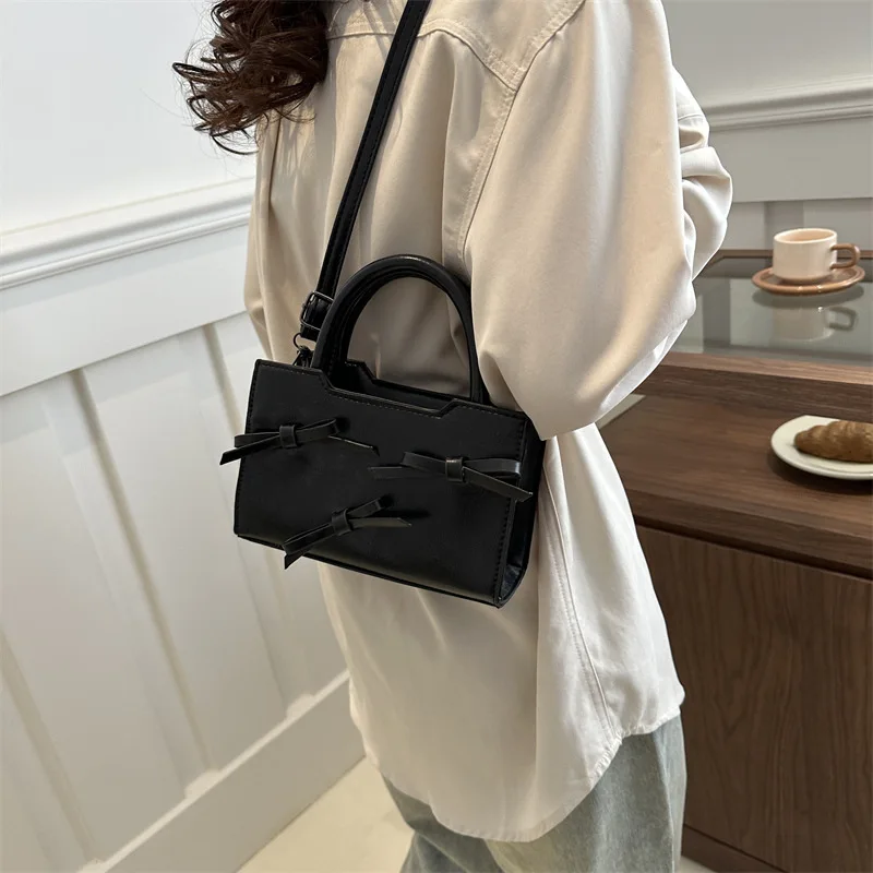 Internet Celebrity Fashionable Bow Handbag New Versatile Ins single Shoulder  Small Square Bag exquisite Simplicity Super Cute