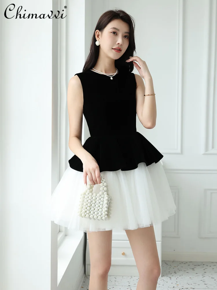 فساتين سهرة فرنسية أنيقة بمزاج اجتماعي أسود برقبة دائرية بدون أكمام وخصر عالٍ فستان شبكي لحفلات أعياد الميلاد للنساء