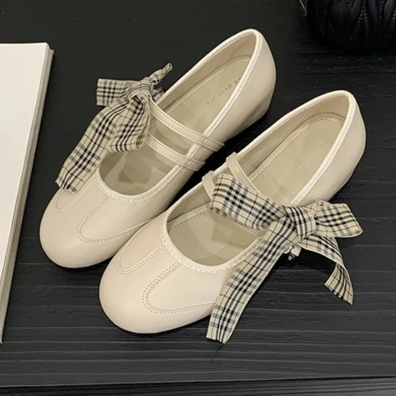 

Модные туфли Мэри Джейн с круглым носком, женские удобные модельные туфли с бантом и пряжкой, повседневные брендовые женские туфли на плоской подошве