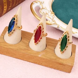 Women's Ring Copper Gold Plated Inlaid Artificial Gemstone Ring Women's Three-dimensional Hollow Design Luxury Charm Jewelry