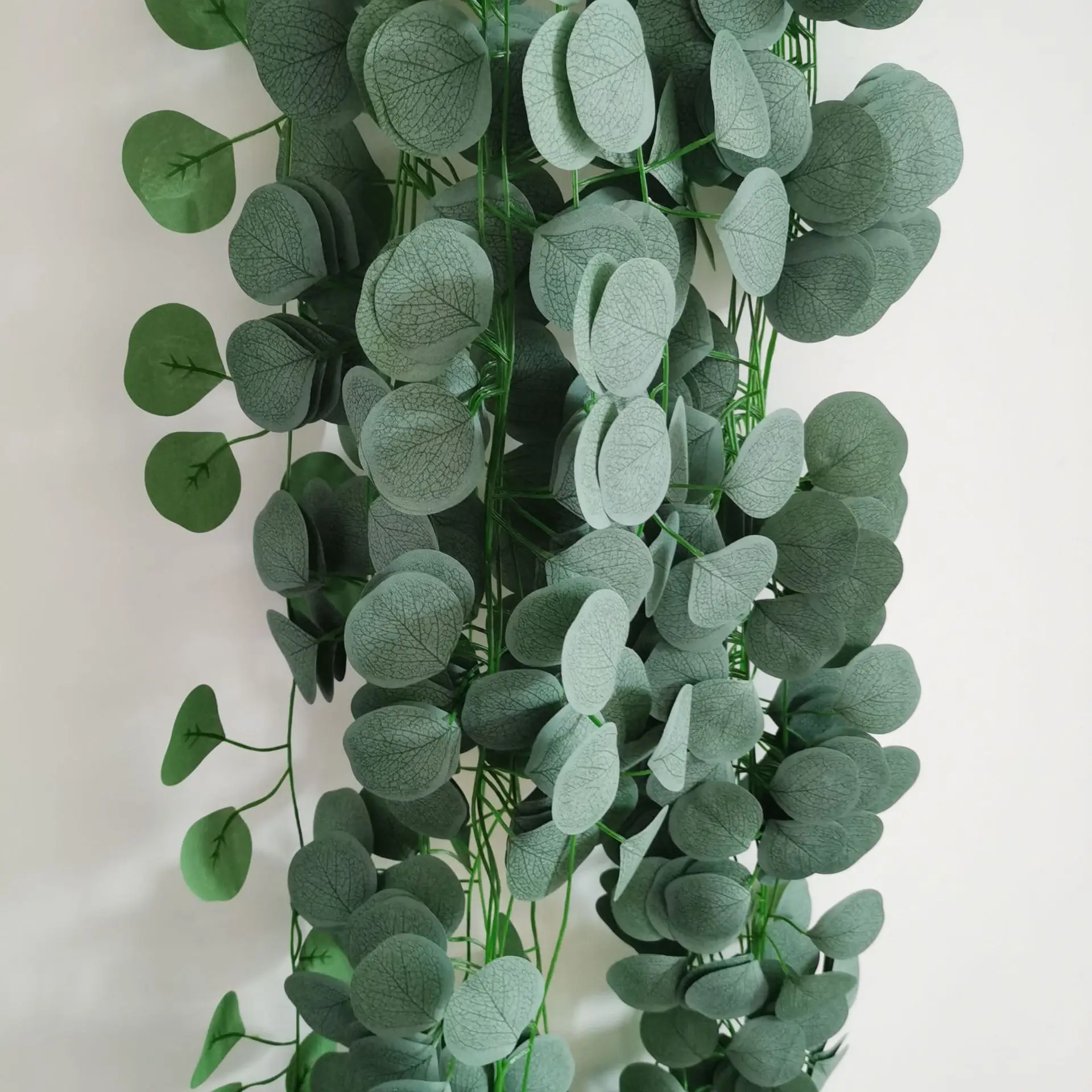 12PCS Fake Eucalyptus Garland Artificial Plants 6.5ft Greenery Leaves Vine Wedding Party Table Decoration Wall Room Home Decor