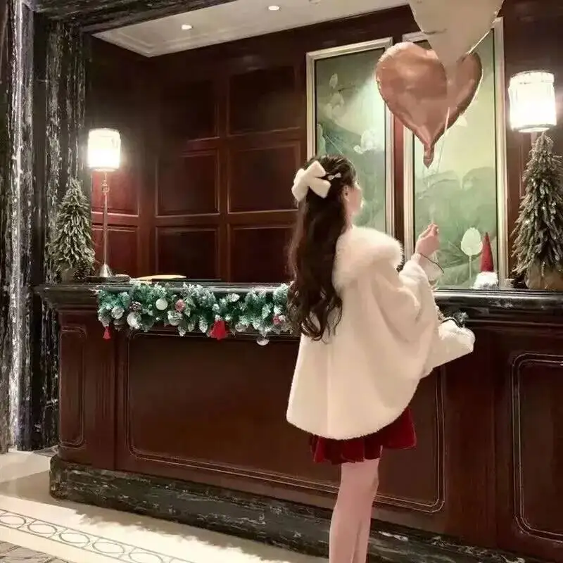 

Модная плюшевая накидка из искусственного меха с широким v-образным вырезом, мягкая пончо в стиле принцессы на пуговицах, женское осенне-зимнее праздничное платье, плащ, верхняя одежда