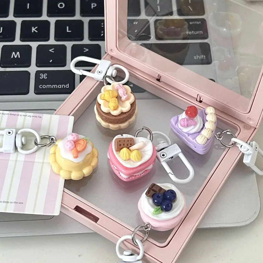 Portable Cute Cake Pendant Keychain Cartoon Ins Car Keyring Creative Exquisite Bag Accessories Boudoir