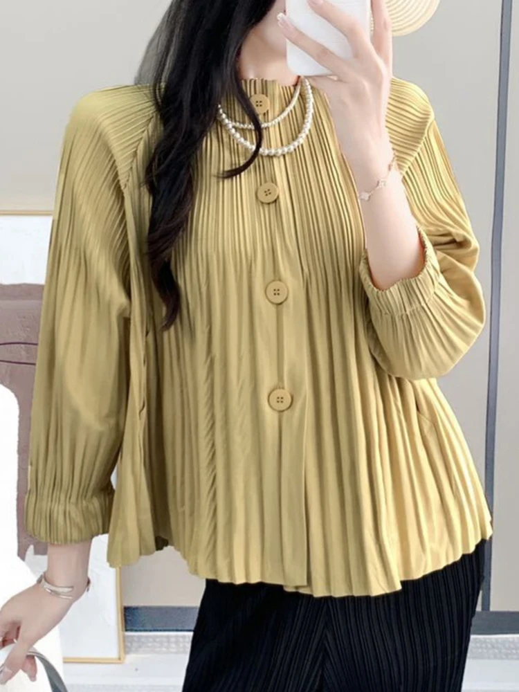 GVUW Pleated Round Collar Jackets Women Full Sleeve Single Breasted Solid Color New 2024 Simplicity Female Clothing 17G8013