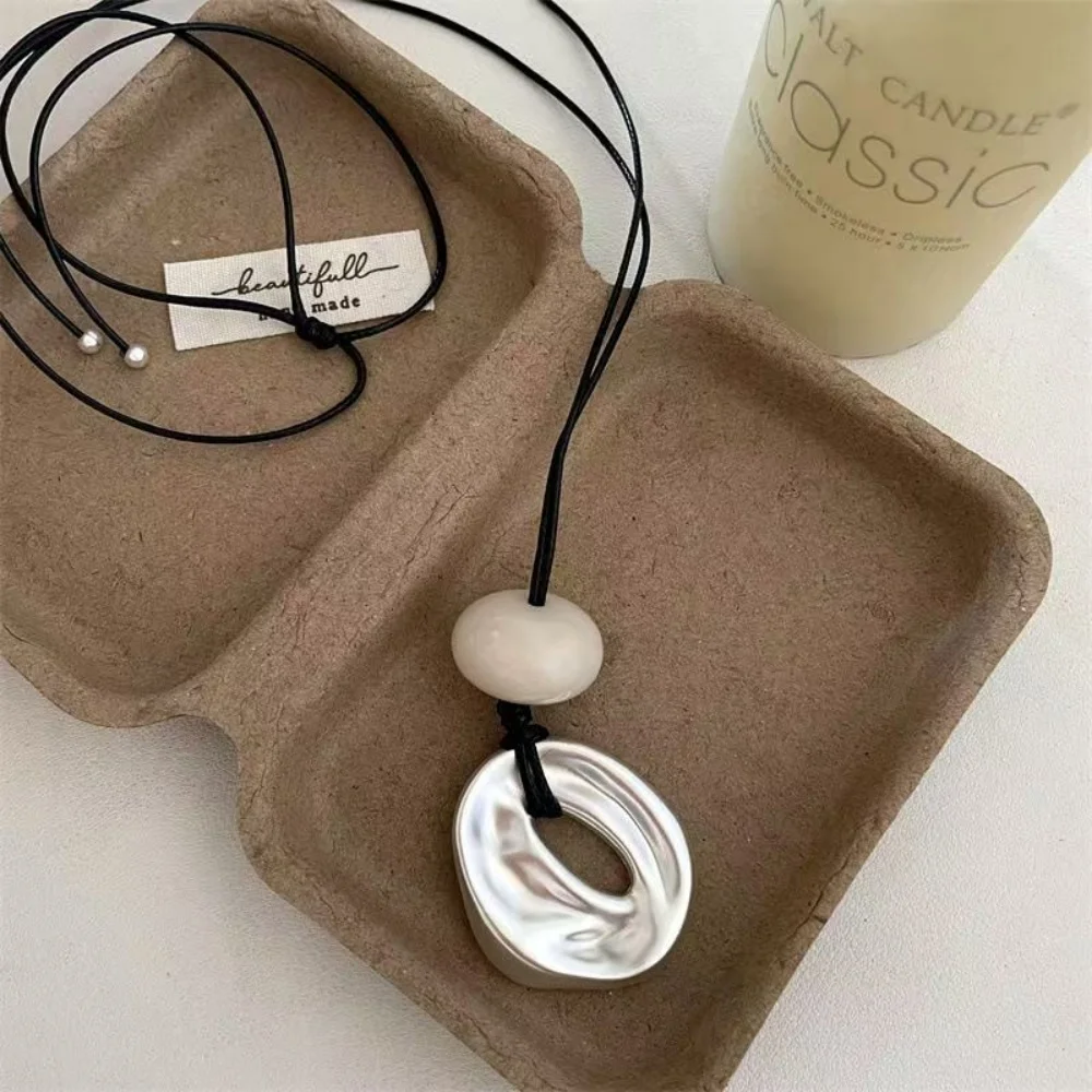 Unique Design Irregular Hollow Matte Color Oval Stone Pendant Necklaces for Women Adjustable Rope Chain Chokers Jewelry