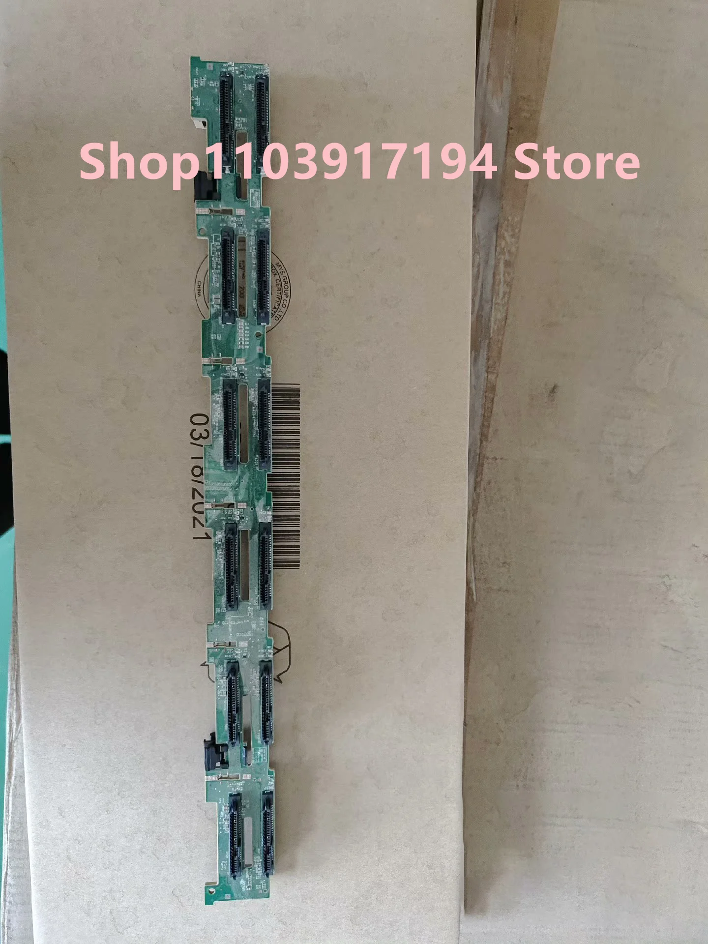 

FOR Lenovo ThinkServer RD550 Server Hard Disk Backplane 12 Disk Position 00FC135