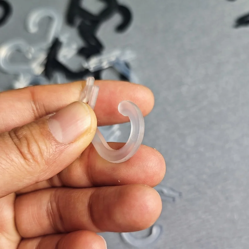 Picture 3: 3000pcs 28x30mm Plastic Flat Socks Packaging Bag Display Hooks Hangers Garments Accessories