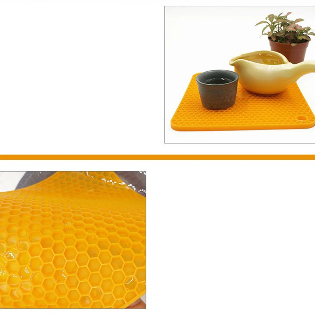

4Pcs Silicone Pot Holder Mat Square Honeycomb Heat Resistant Non-Slip Insulation Table Mats for Bowl Cup Red Green