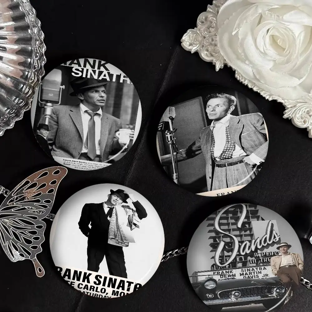 Vintage Jazz Music Singer Frank Sinatra Figure Icon Badge Handmade Tinplate Brooch for Backpack Clothes Chest Ornament Gifts