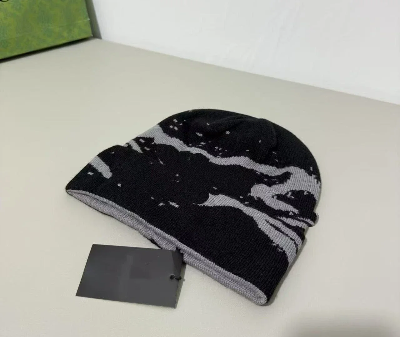 مصمم الطيور العلامة التجارية الخريف والشتاء جديد الجاكار رسالة محبوك قبعة موضة الاتجاه تنوعا عادية الدافئة سميكة قبعة صوف