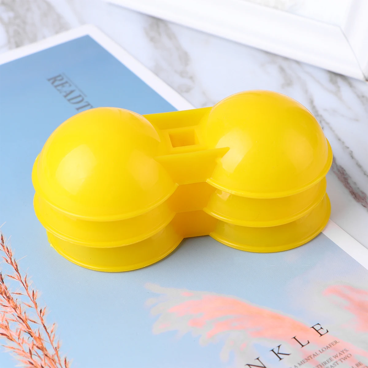 

4Pcs Ball Valve Chicken Drinking Fountains Automatic Waterer for Poultry Farms Chickens Pigeons Birds Quail Pets