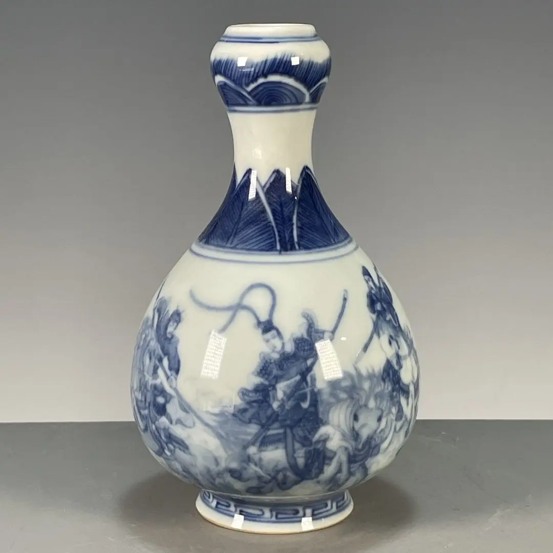 Blue-and-White Porcelain Garlic-Head Suantouping Vase,Hand-Painted Three Heroes Battle Lü Bu Historical Figure Motifs