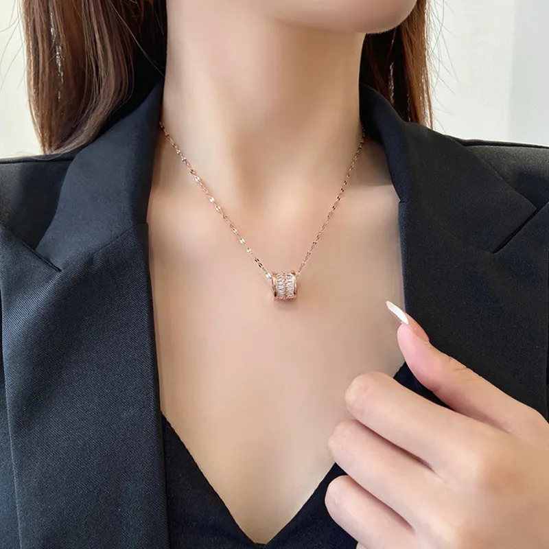 Titanium Steel Non-Fading Necklace for Female Students, Korean Style Zirconia Necklace, Internet Celebrity Collar Chain Pendant,