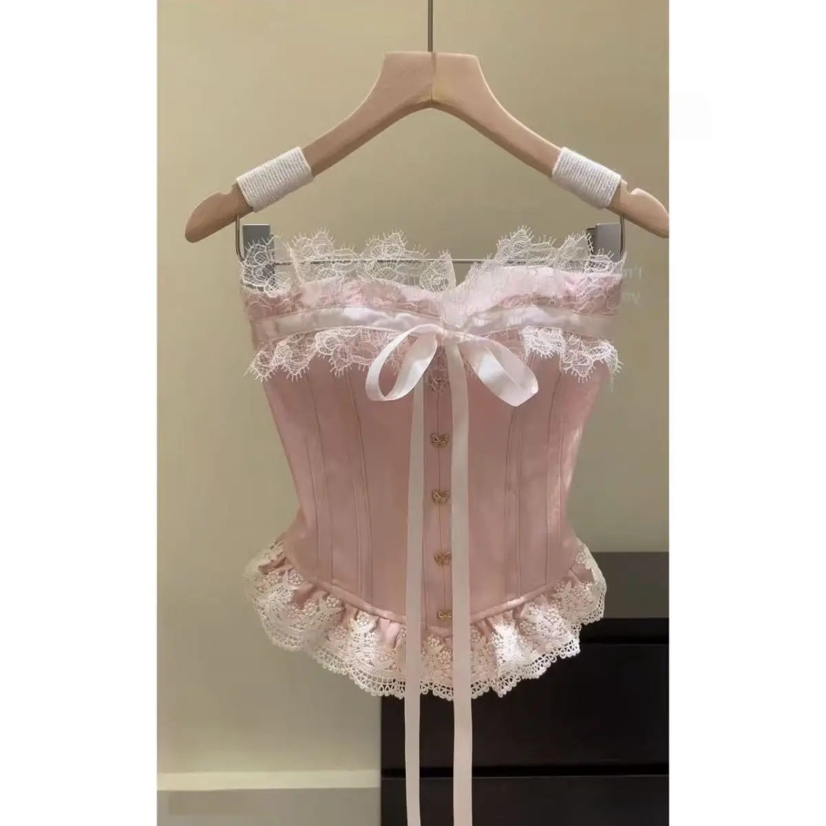 

Japan Pink Lace Bow Stitched Tube Top With Waist And Slimming Top Worn Outside With Breast Pads