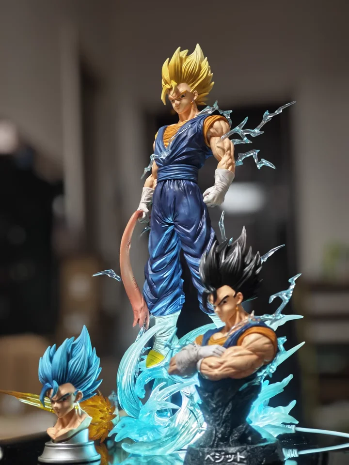 

JT Studio Model JT-070 Dragon Ball Аниме Фигурка HB Vegito 38 см Статуя со светодиодной подсветкой, 3 сменных головки и бонусный бюст