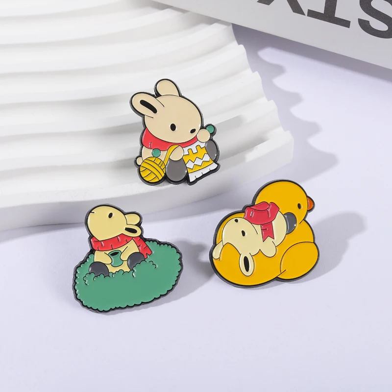 أرنب المينا دبوس لطيف شفاء نمط الأرنب الحياكة الراحة اللعب مع لعبة بطة دبابيس لحقيبة الظهر سترة هدية #6