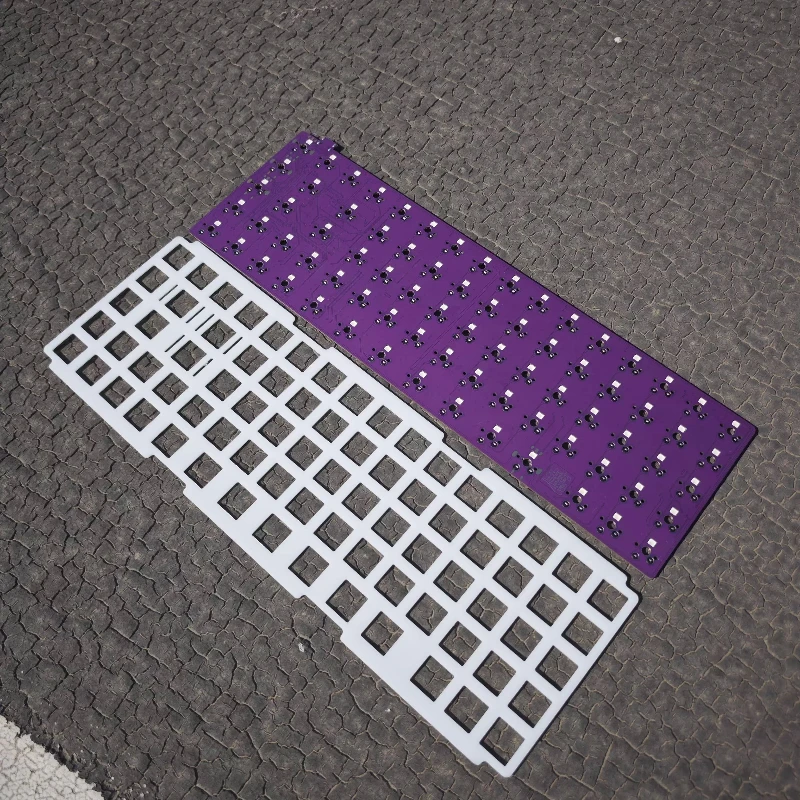 

Planck T75 Keyboard Accessories Wired PCB Circuit Board Positioning Plate Hot Swap Customized Gaming Keyboard Accessories VIAL