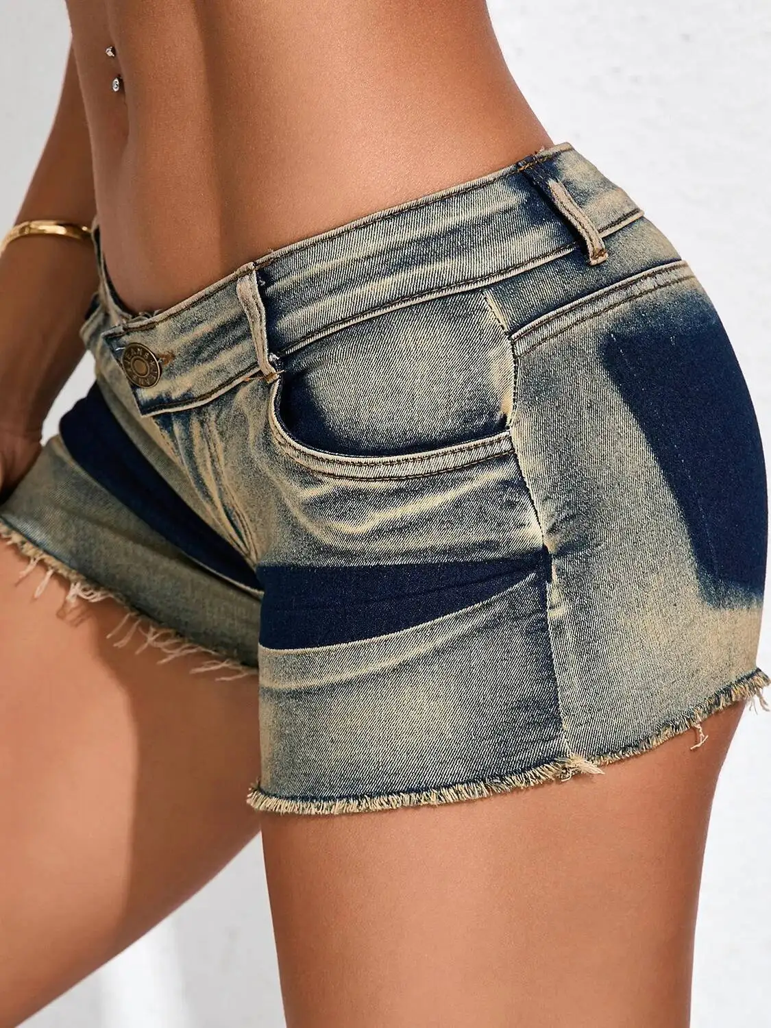 신상 여성용 로우 웨이스트 섹시 바 핫 걸 진 데님 쇼츠 핫 팬츠 찢어진 트렌디 패션 섹시 여성 쇼츠 블루 2025 신상 GHN0